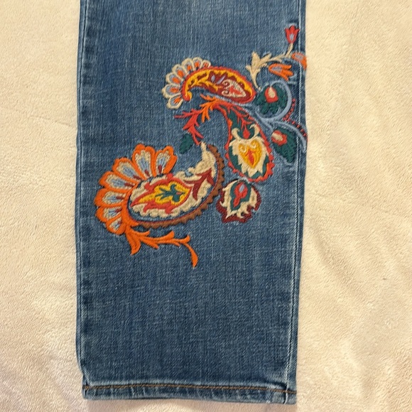 Chico’s So Slimming Girlfriend Slim Leg Ankle Embroidered Fall Floral 12R/2R - Picture 4 of 8